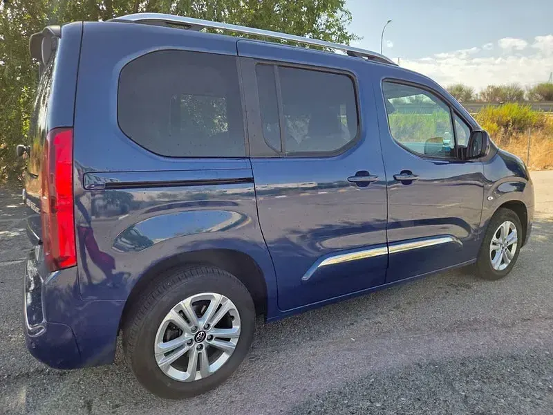Usado Toyota Proace Verso Active 131 CV (96 kW) 2021 Azul Familiar