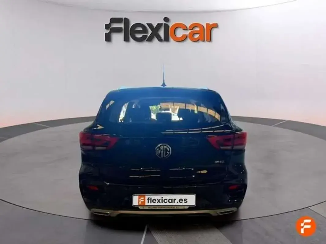 Usado MG ZS Comfort 106 HP (77 kW) 2024 Preto SUV