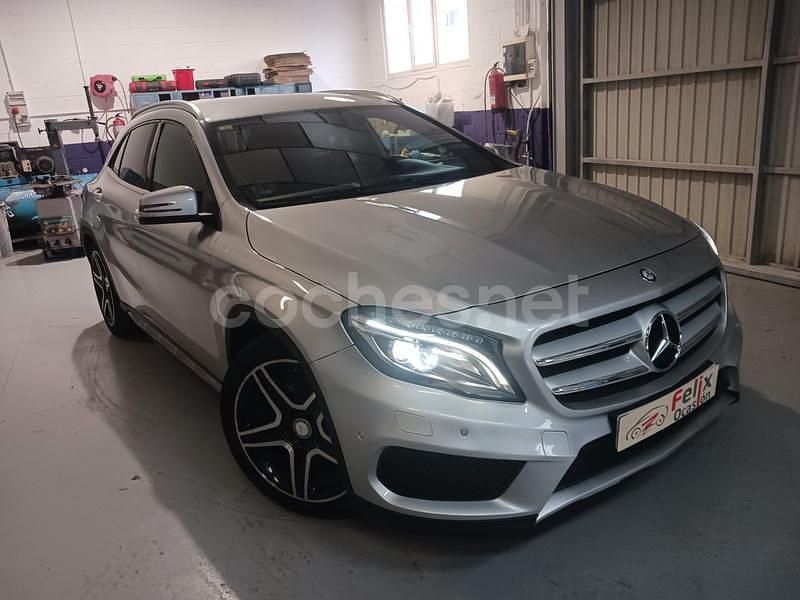 Usado Mercedes GLA200 AMG line 136 CV (100 kW) 2016 Beige SUV