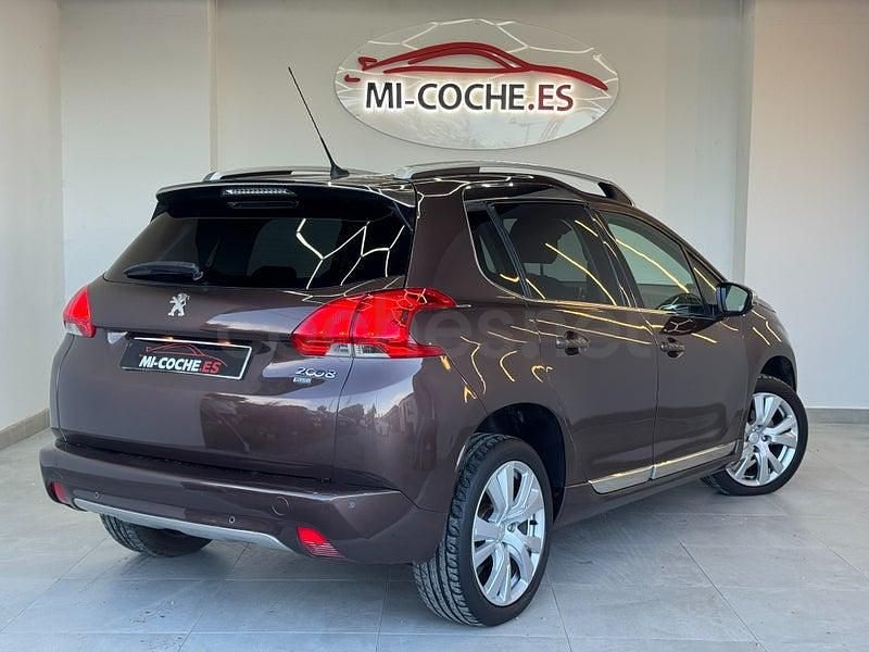 Usado Peugeot 2008 Allure 92 CV (67 kW) 2014 Beige SUV