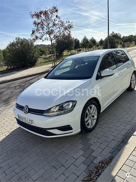 Usado VW Golf Sportsvan Advance 130 CV (95 kW) 2019 Blanco Monovolumen