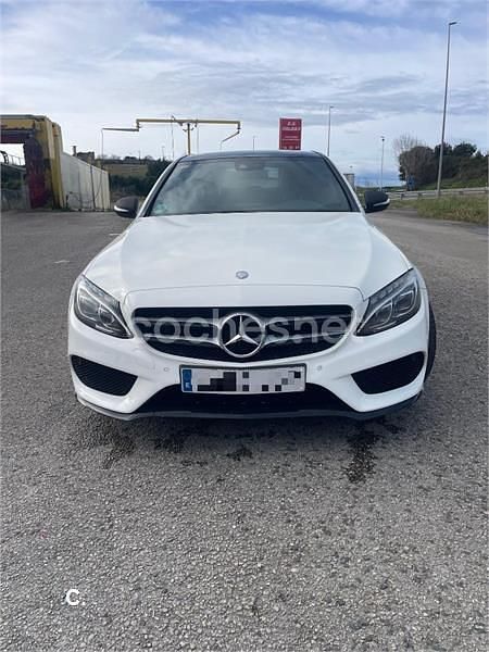 Usado Mercedes C220 AMG 170 CV (125 kW) 2015 Blanco Familiar