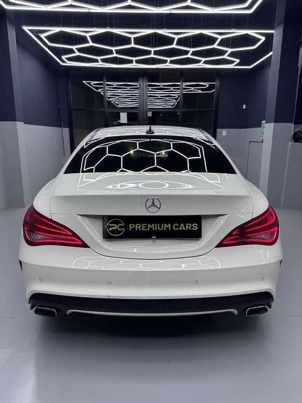 Usado Mercedes CLA220 AMG line 170 CV (125 kW) 2014 Blanco Berlina