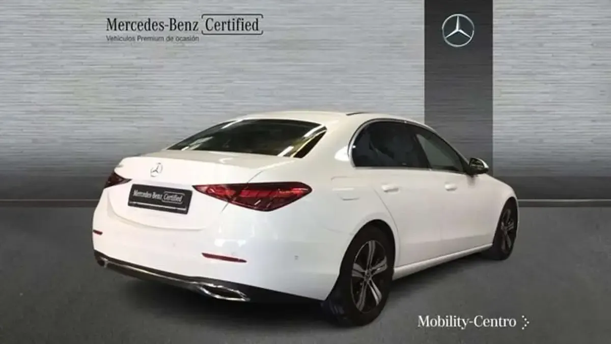Usado Mercedes C200 165 CV (121 kW) 2025 Blanco Berlina