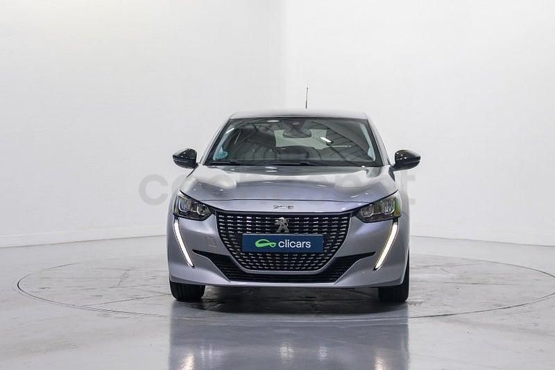 Usado Peugeot 208 Allure 100 CV (73 kW) 2023 Gris / plata Utilitario