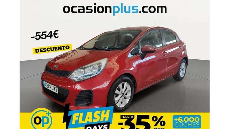 Usado Kia Rio 84 CV (61 kW) 2017 Rojo Utilitario