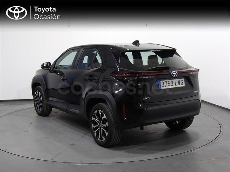 Usado Toyota Yaris Cross Active 116 CV (85 kW) 2022 Negro SUV