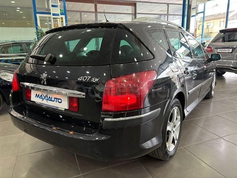Usado Peugeot 407 Sport 136 CV (100 kW) 2004 Negro Familiar