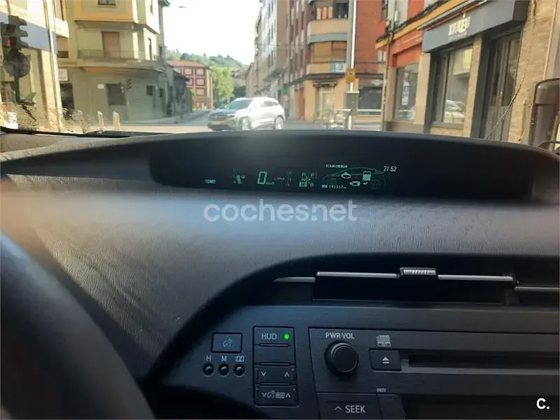 Używany Toyota Prius Eco 136 KM (100 kW) 2010 Biały Hatchback