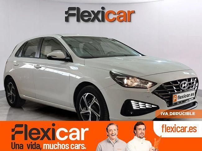 Usado Hyundai i30 116 CV (85 kW) 2021 Blanco Familiar