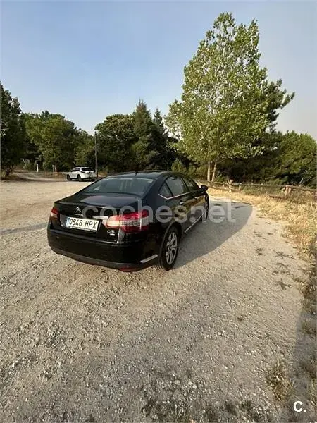 Usado Citroën C5 114 CV (83 kW) 2013 Negro Berlina