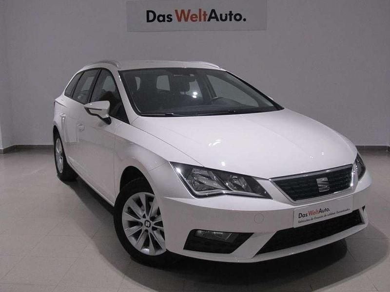 Usado Seat Leon ST Style 116 CV (85 kW) 2020 Blanco Familiar