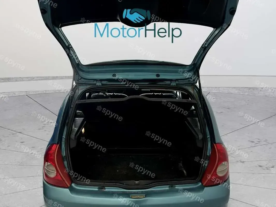 Używany Renault Clio II Campus 60 KM (44 kW) 2007 Niebieski Hatchback