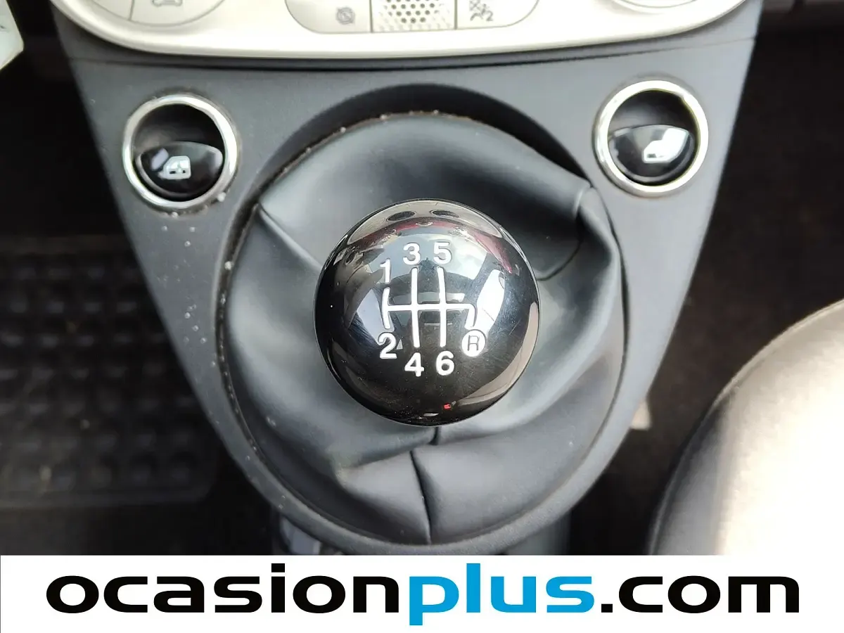 Usado Fiat 500 Dolcevita 71 CV (52 kW) 2024 Rojo Utilitario