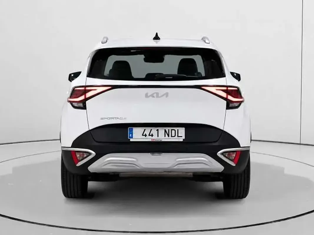 Usado Kia Sportage 160 CV (117 kW) 2025 Blanco SUV