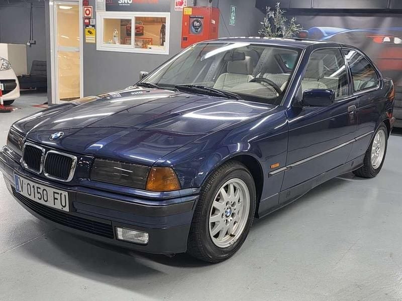 Azul Usado 1997 BMW 318 Compact Utilitario | 6500 € - Imagen 1/4