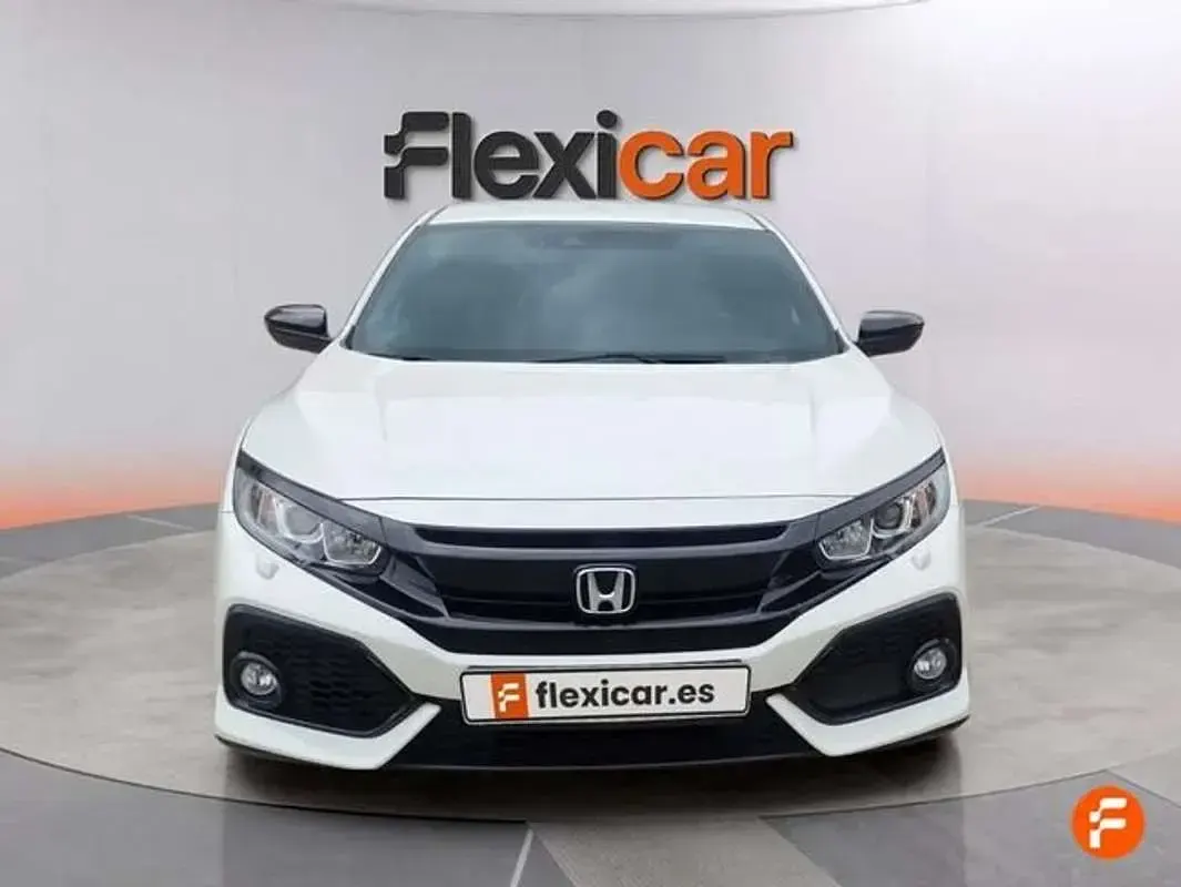 Usado Honda Civic Comfort 129 CV (94 kW) 2018 Blanco Utilitario