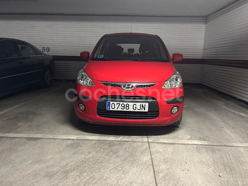 Usado Hyundai i10 GLS 78 CV (57 kW) 2008 Rojo Utilitario