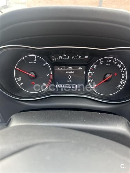 Usado Opel Zafira Tourer Excellence 170 CV (125 kW) 2016 Blanco Monovolumen