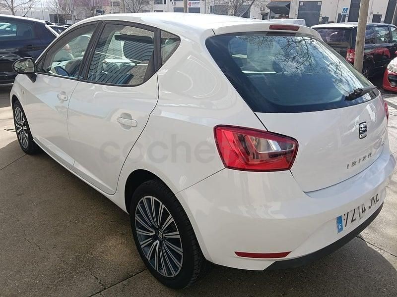 Usado Seat Ibiza CONNECT 90 CV (66 kW) 2016 Blanco Berlina