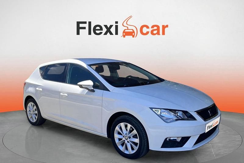 Usado Seat Leon Style 115 CV (84 kW) 2018 Blanco Berlina
