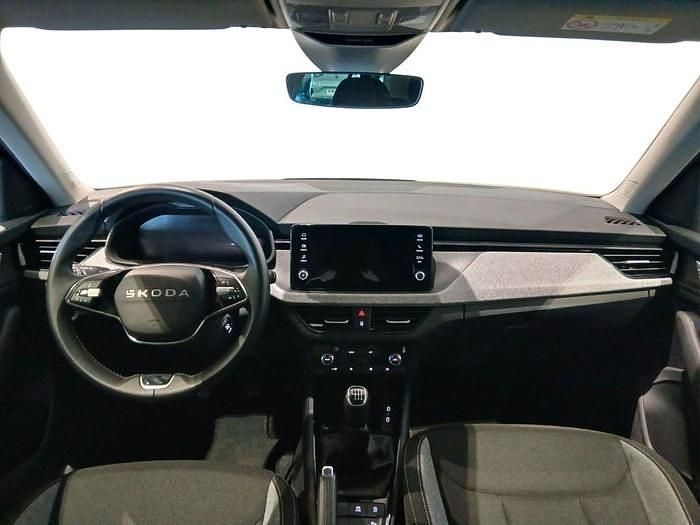 Usado Skoda Kamiq Selection 115 CV (84 kW) 2025 Gris SUV