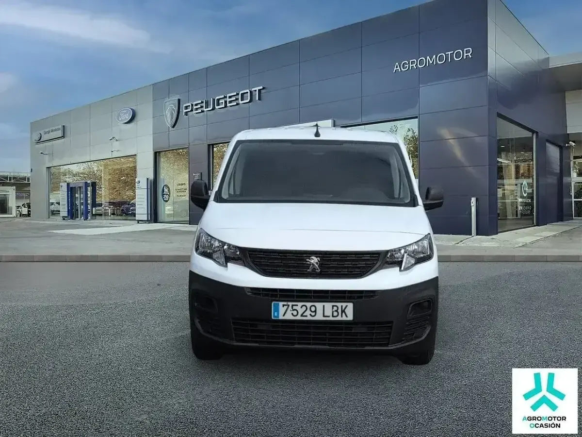 Usado Peugeot Partner 73 CV (53 kW) 2021 Blanco Monovolumen