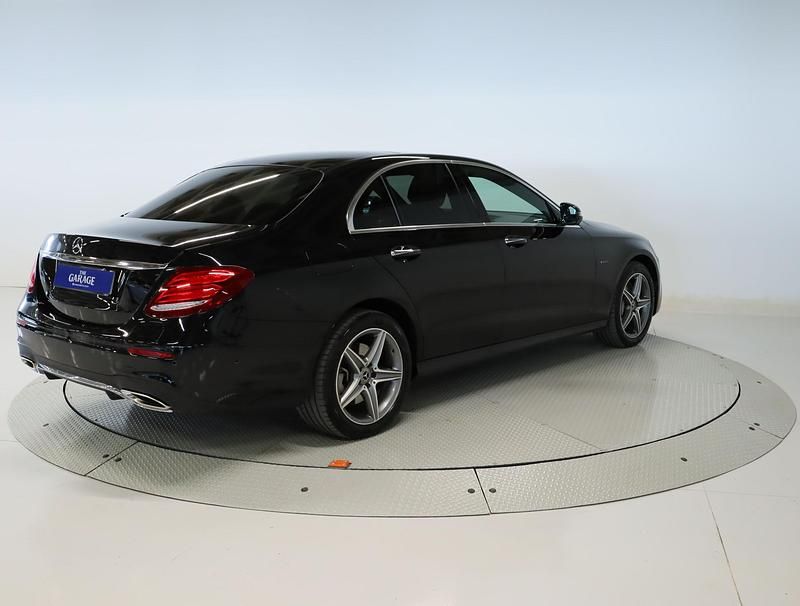 Usado Mercedes E300 333 CV (244 kW) 2020 Negro Berlina