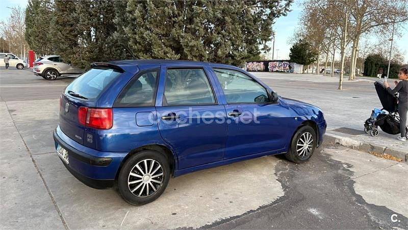 Brugt Seat Ibiza 60 HK (44 kW) 2001 Blå Hatchback