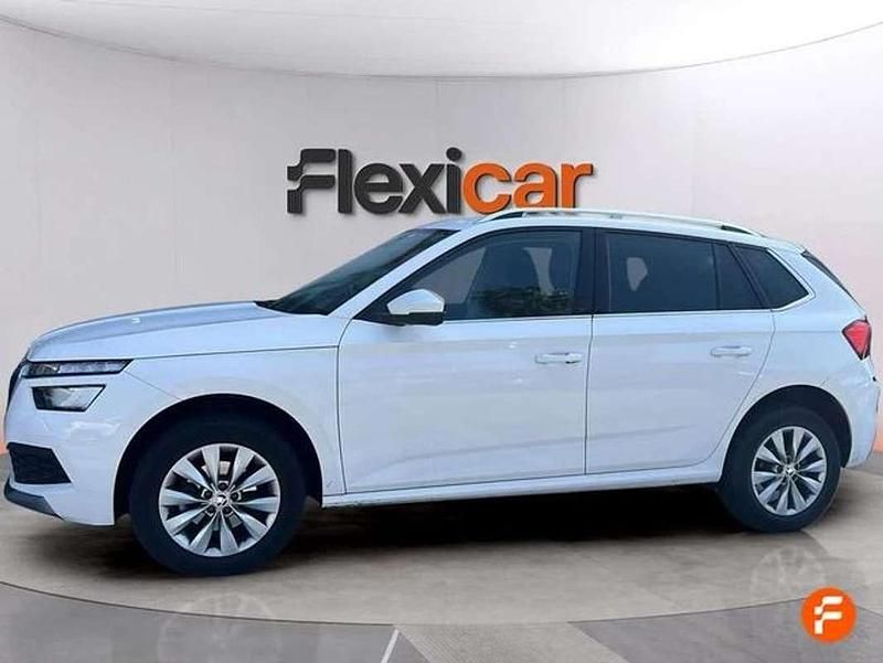 Usado Skoda Kamiq Ambition 110 CV (80 kW) 2022 Blanco SUV