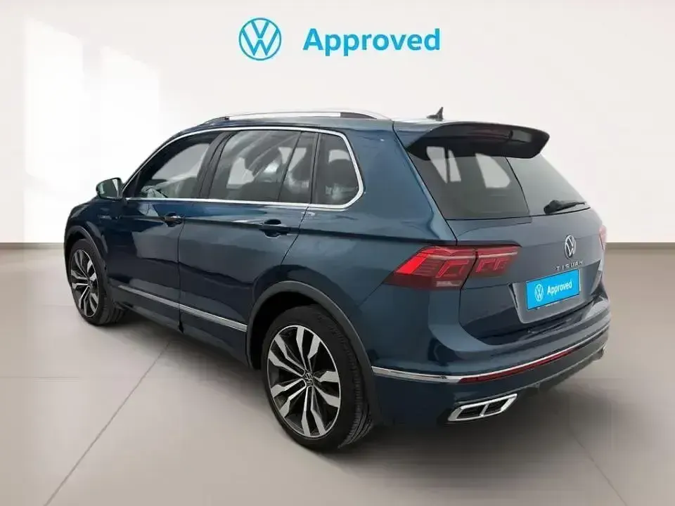 Begagnad VW Tiguan R-line 150 HK (110 kW) 2022 Blå SUV
