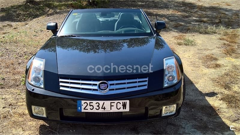 Usado Cadillac XLR 326 CV (239 kW) 2006 Negro Descapotable