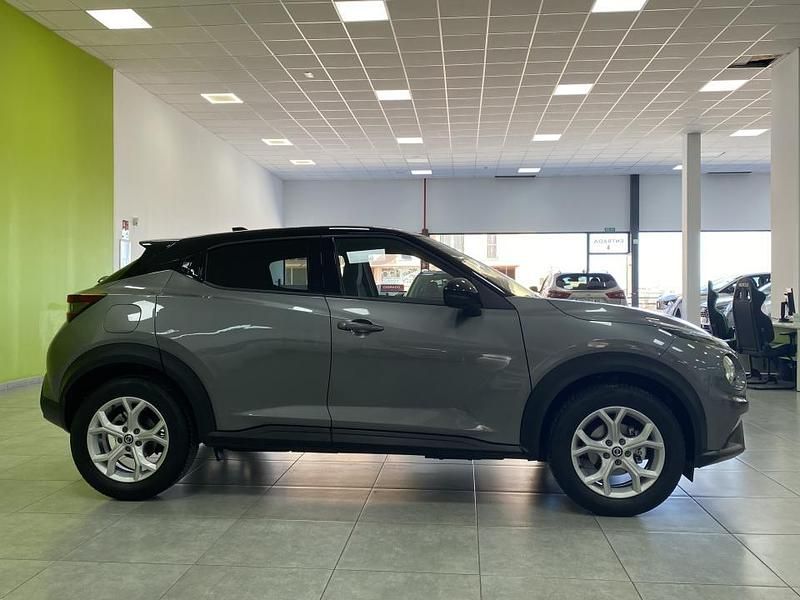 Usado Nissan Juke N-Connecta 114 CV (83 kW) 2021 Gris SUV