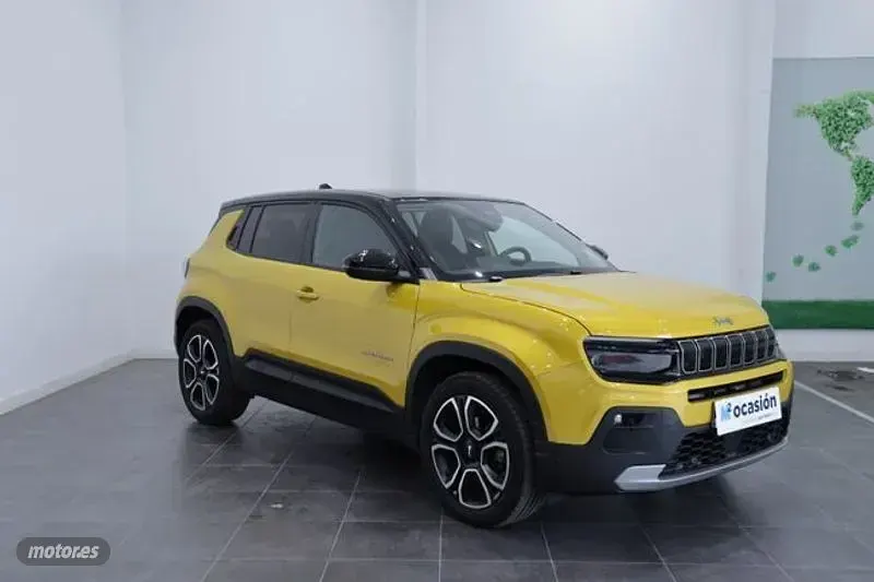 Usado Jeep Avenger Summit 100 CV (73 kW) 2025 Amarillo SUV