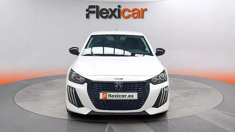 Usado Peugeot 208 Active 102 CV (75 kW) 2024 Blanco Utilitario
