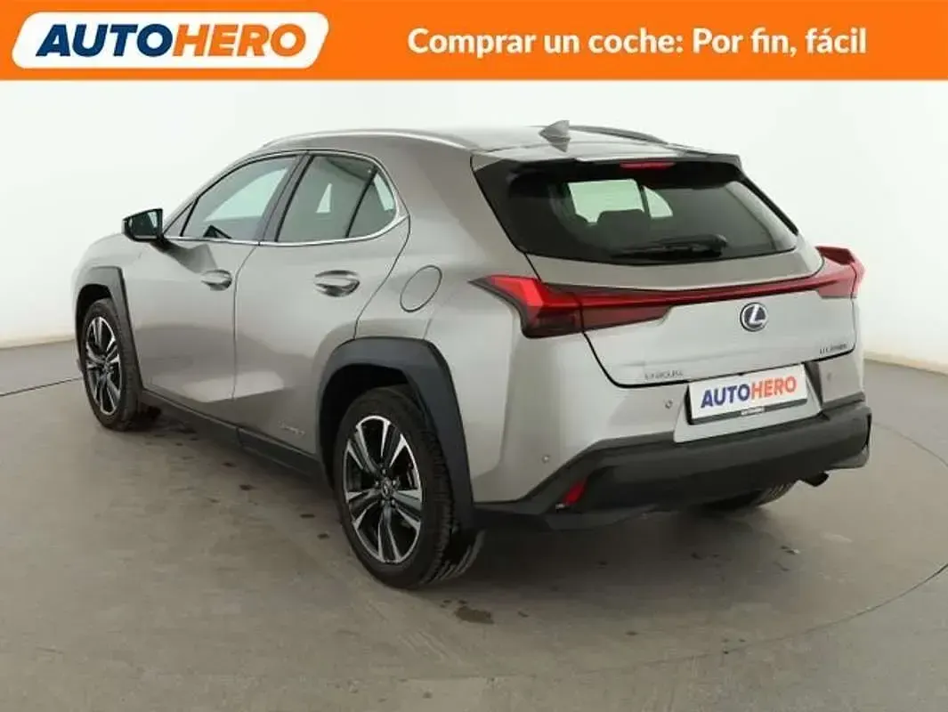 Usado Lexus UX 250h 184 CV (135 kW) 2022 Gris SUV
