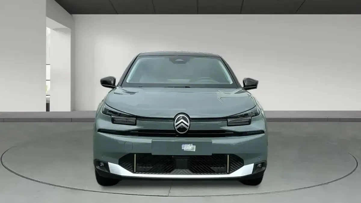 Nuevo Citroën e-C4 114 kW (156 CV) 2025 Gris Utilitario
