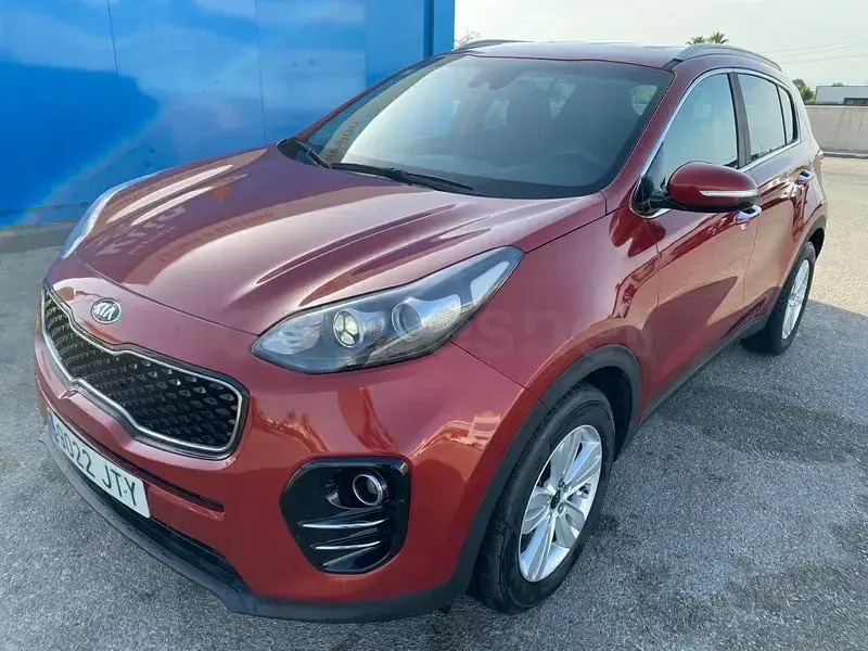 Usado Kia Sportage 115 CV (84 kW) 2016 Granate SUV