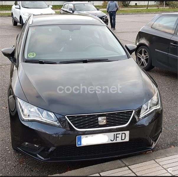 Negro Usado 2015 Seat Leon ST Reference Familiar | 6500 € (Super precio) - Imagen 1/4