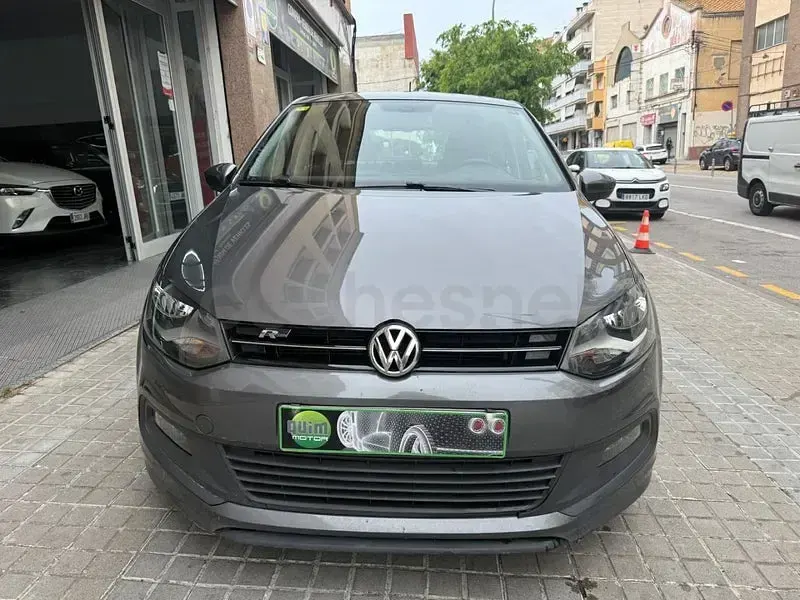 Usado VW Polo Sport 90 CV (66 kW) 2014 Gris / plata Berlina