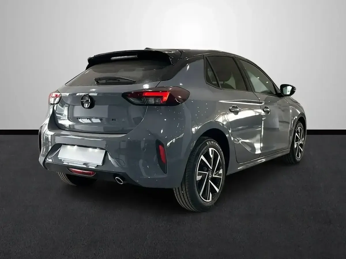 Nuevo Opel Corsa 100 CV (73 kW) 2026 Gris Utilitario