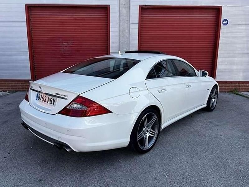 Usado Mercedes CLS63 AMG AMG 514 CV (378 kW) 2009 Blanco Coupe