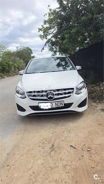 Blanco Usado 2016 Mercedes B180 Urban Monovolumen | 13.500 € (Buen precio) - Imagen 1/4