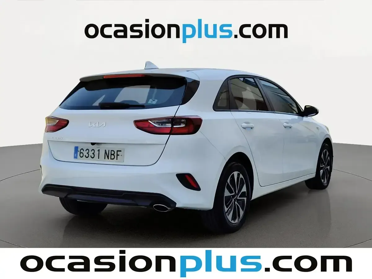 Usado Kia Ceed 100 CV (73 kW) 2025 Blanco Utilitario