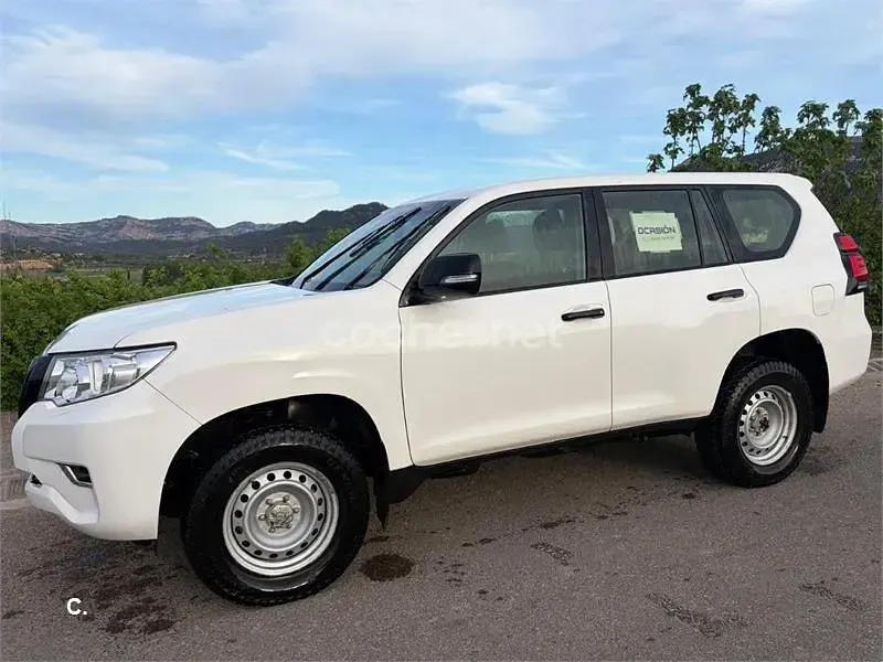 Usado Toyota Land Cruiser 177 CV (130 kW) 2021 Blanco SUV