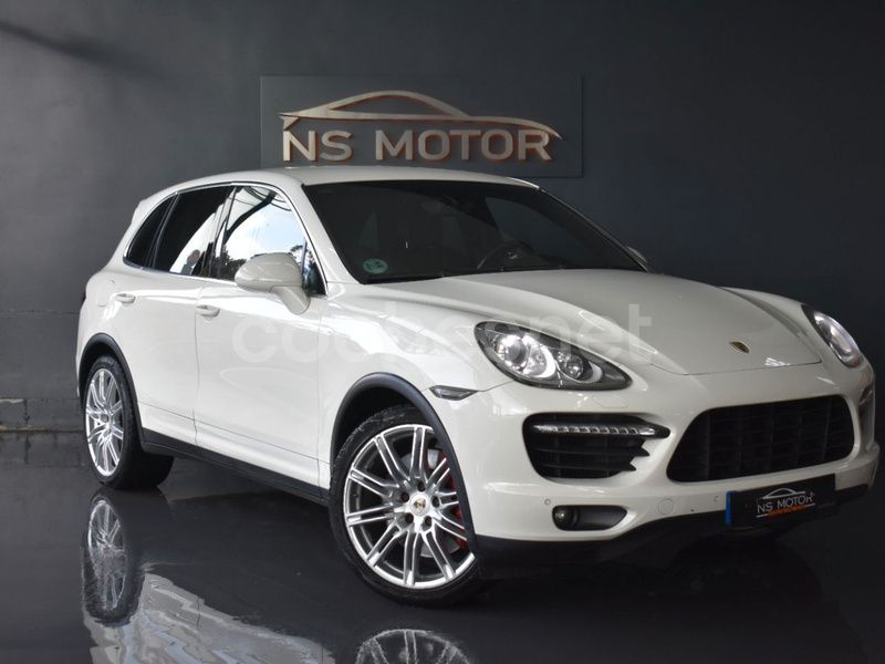 Usado Porsche Cayenne Turbo 520 CV (382 kW) 2011 Blanco SUV