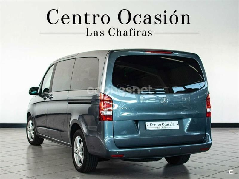 Usado Mercedes V220 Avantgarde 163 CV (119 kW) 2016 Gris / plata Monovolumen