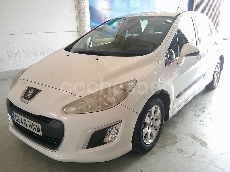 Blanco Usado 2013 Peugeot 308 Access Berlina | 4790 € (Buen precio) - Imagen 1/4