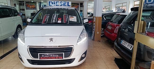 Blanco Usado 2014 Peugeot 5008 Active Monovolumen | 7890 € (Precio justo) - Imagen 1/4