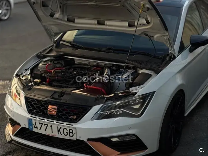 Usado Seat Leon CUPRA 300 CV (220 kW) 2017 Blanco Berlina